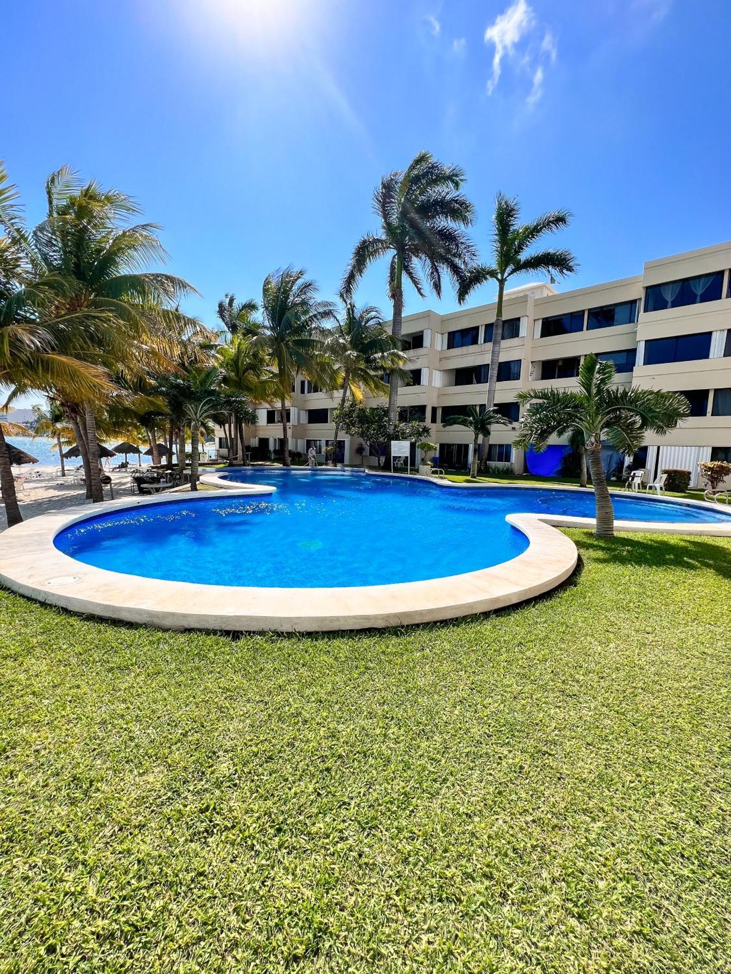 Bello Mar De Cancun, Beautiful 2Br 2Ba Condo Overlooking Beach Spectacular View! Екстериор снимка
